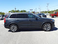 2021 Volvo XC90 T6 Momentum 7-Passenger