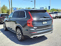 2021 Volvo XC90 T6 Momentum 7-Passenger